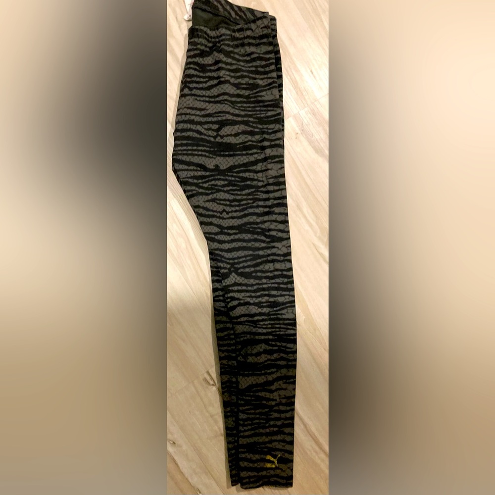 Woman’s Puma Leggings
